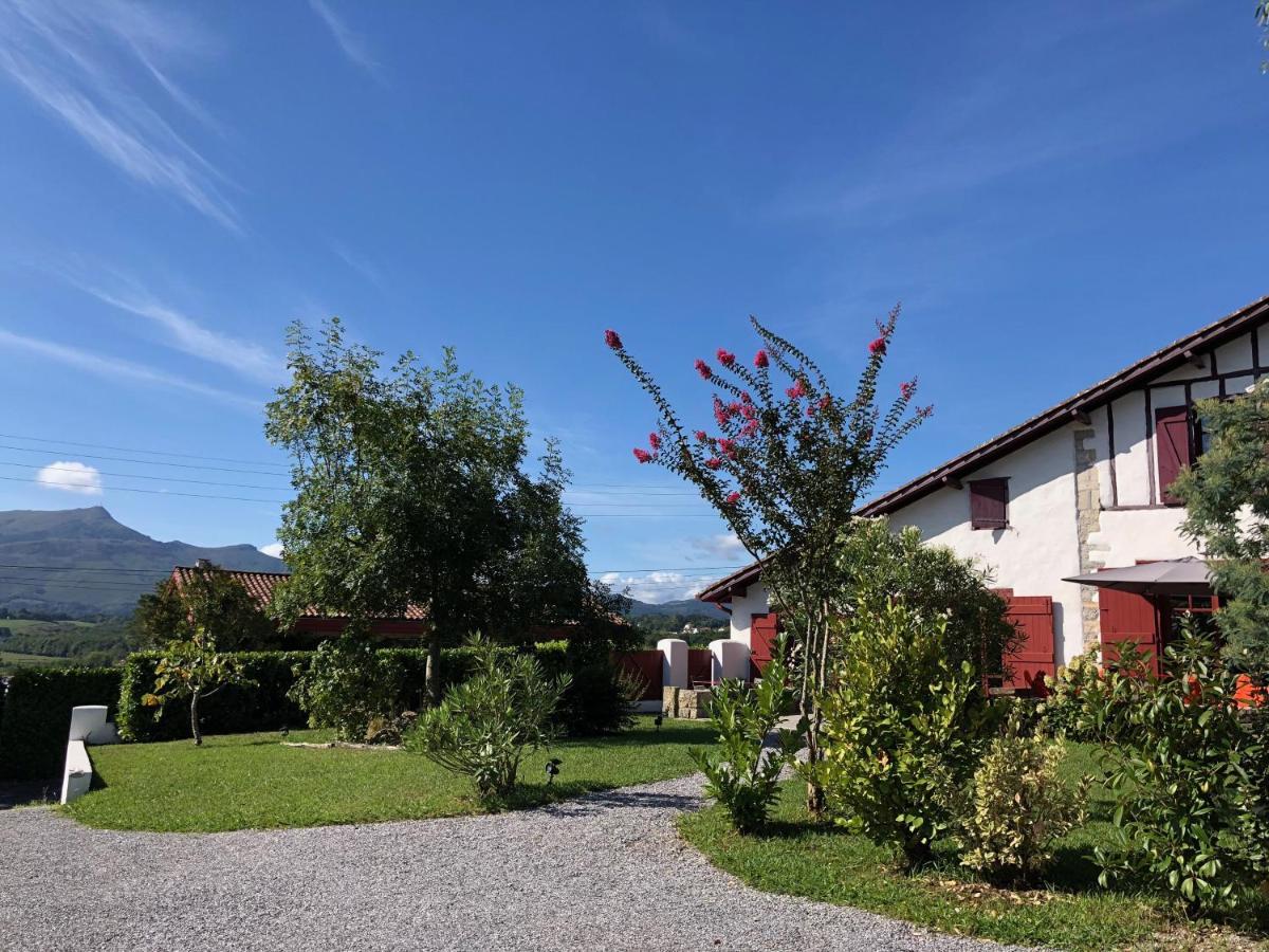 La Ferme D'Ika Bed & Breakfast Saint-Jean-de-Luz Bagian luar foto